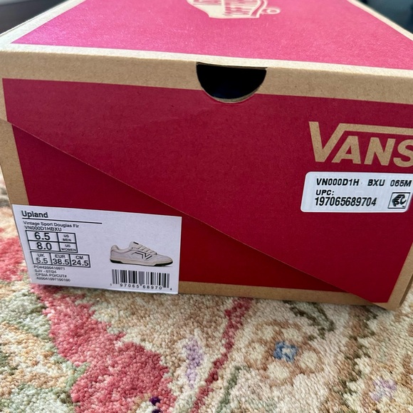 Vans Upland Shoe in Vintage Sport White/ Douglas Fir Green - Picture 6 of 7